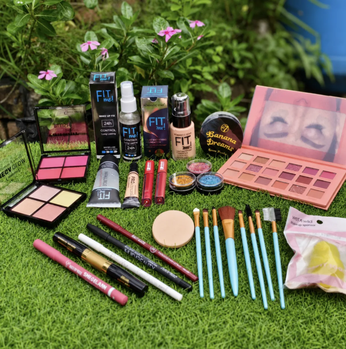 Makeup combo under 1000 - 01 — photo 1